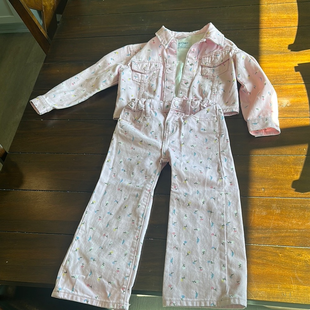 Old Navy Pink Cropped Denim Jacket with Matching Denim Pants